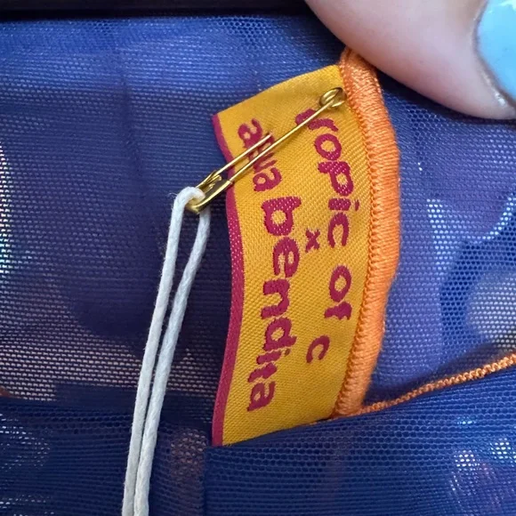 Tropic of C x Agua Bendita Sheer Blue swim cover - Picture 3 of 4